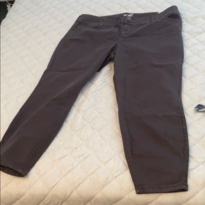 Grey skinny twill trouser